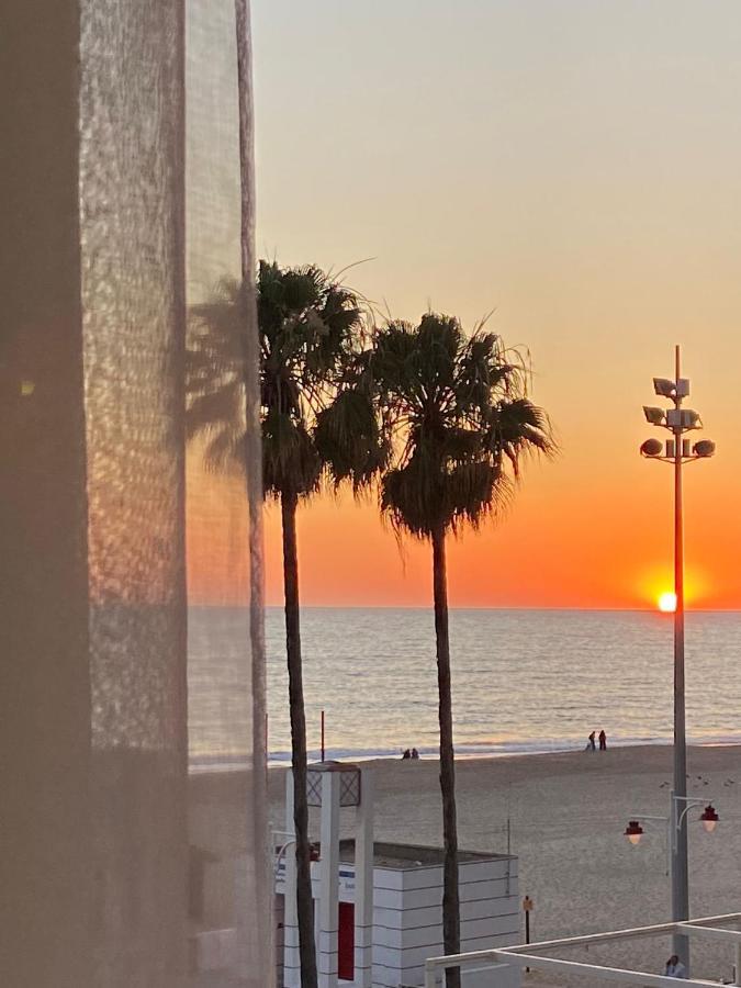 Apartamento Reformado Con Vistas Al Mar Cadiz Luaran gambar